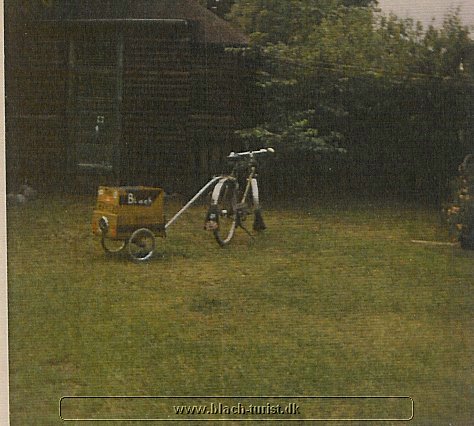 0011 Jespers cykelanhnger fra tiden som avisbud.jpg